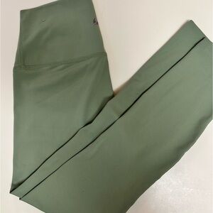 Nike Yoga DRI-FIT Cropped Legging (M)